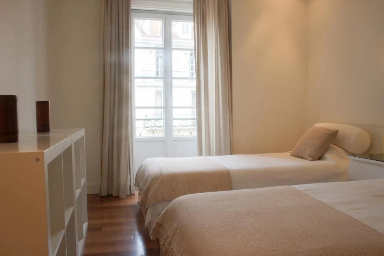 Apartment Chiado Deluxe By Architecture Tote Ser