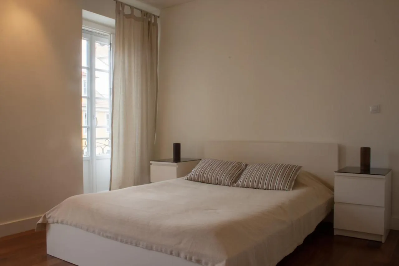 Chiado Deluxe By Architecture Tote Ser 0*, Lisbon Portugal