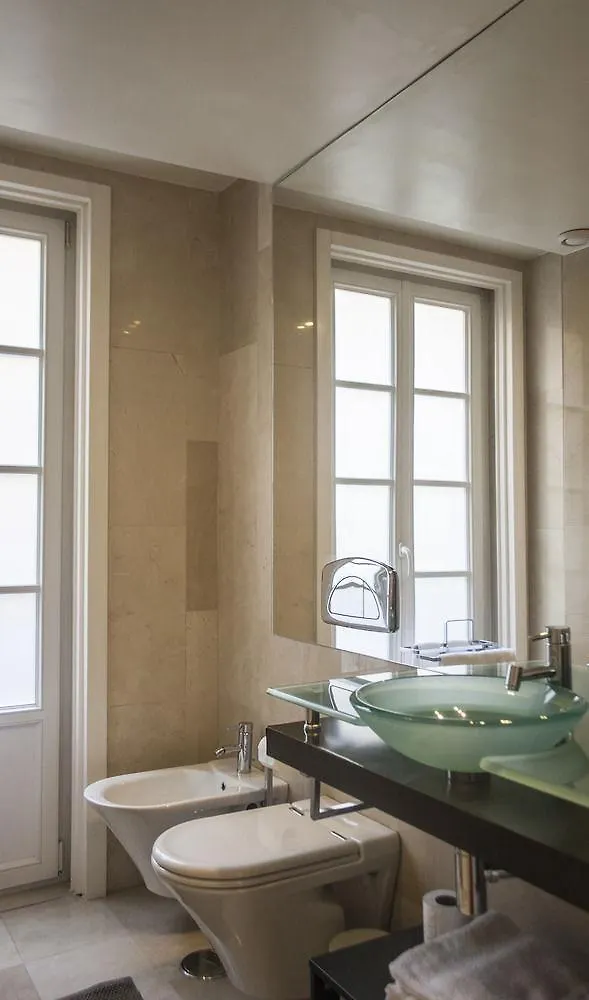 Chiado Deluxe By Architecture Tote Ser 0*, Lisbon