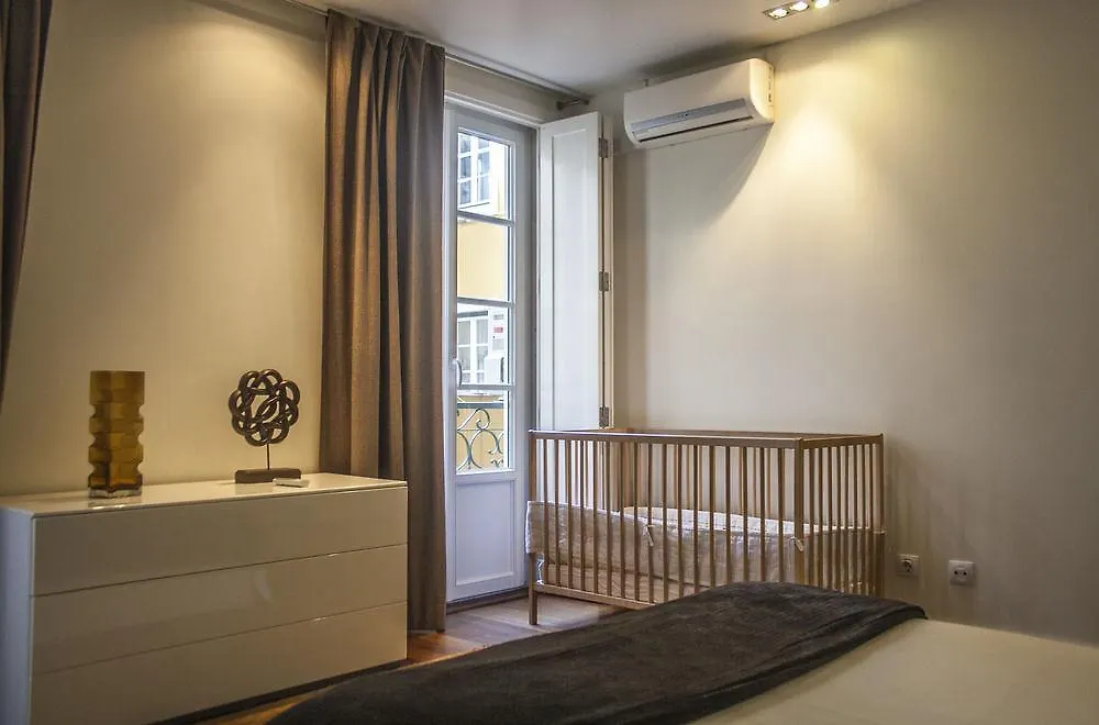 Chiado Deluxe By Architecture Tote Ser 0*, Lisbon Portugal