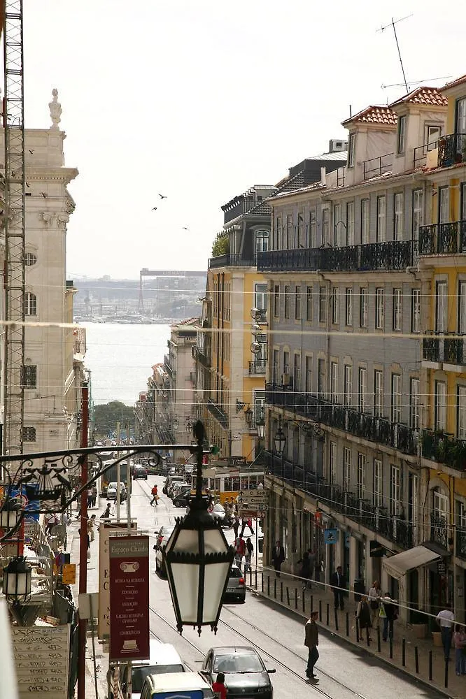 Chiado Deluxe By Architecture Tote Ser 0*, Lisbon Portugal