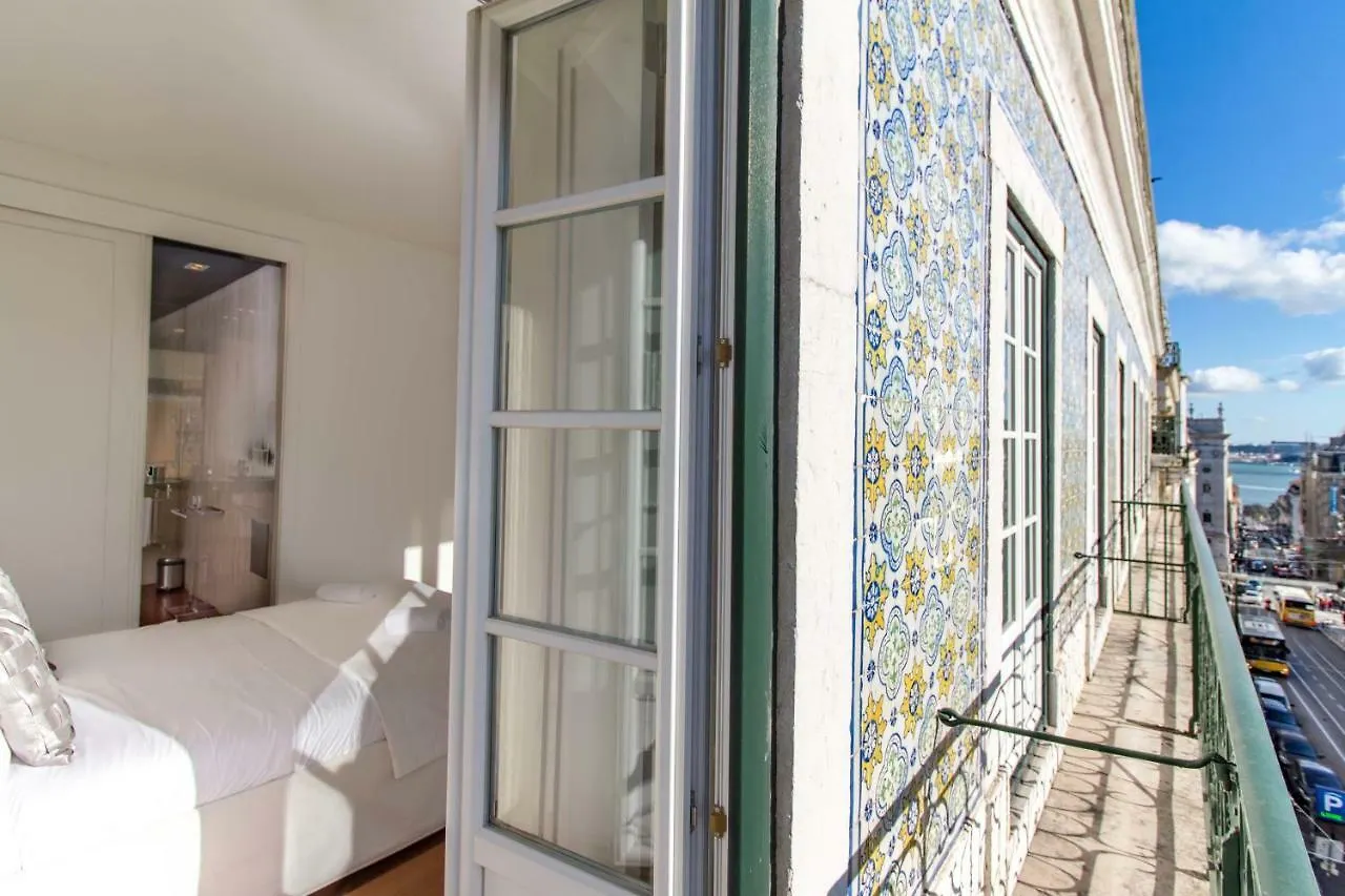 Chiado Deluxe By Architecture Tote Ser Portugal