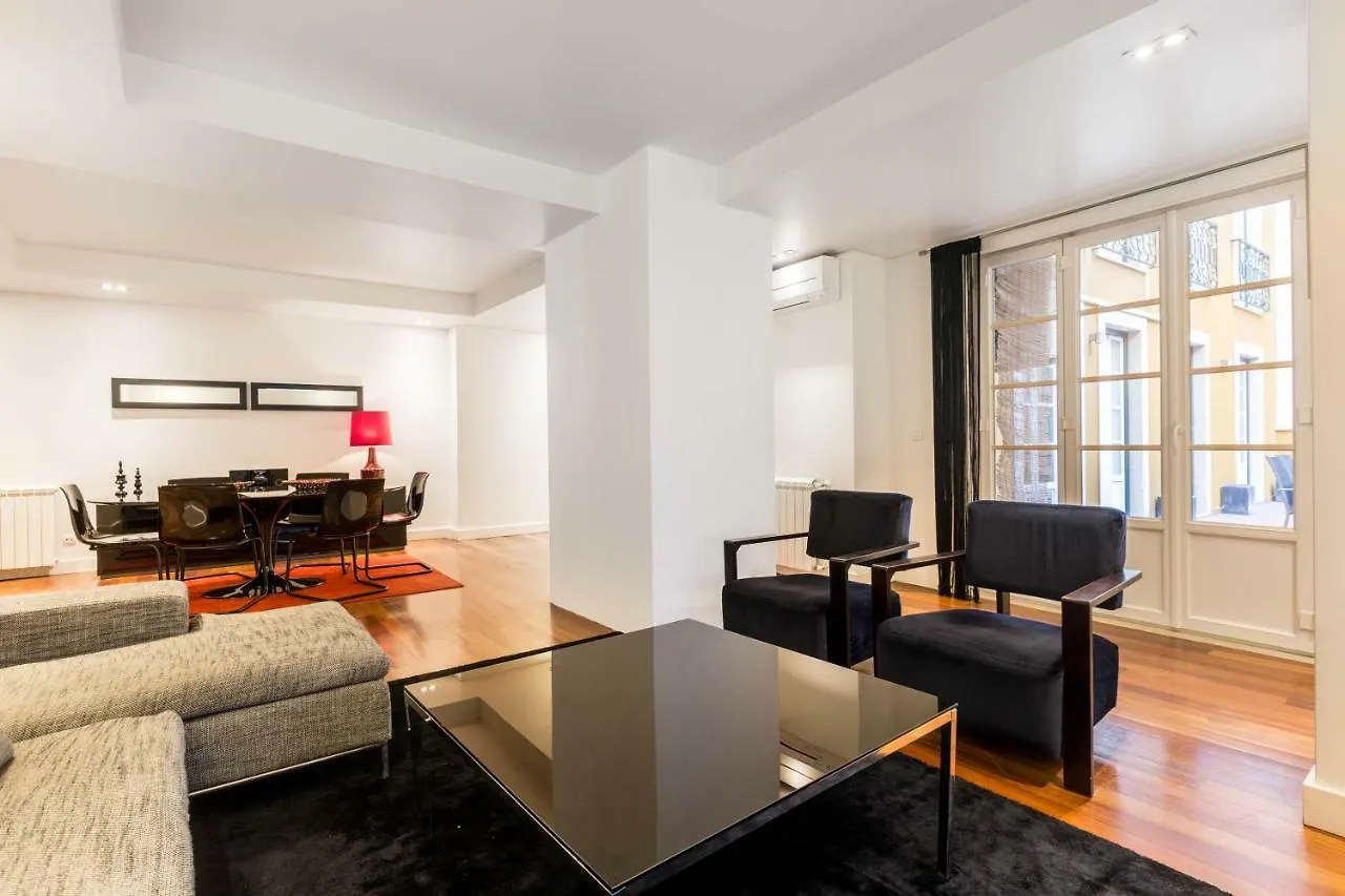 Chiado Deluxe By Architecture Tote Ser Portugal